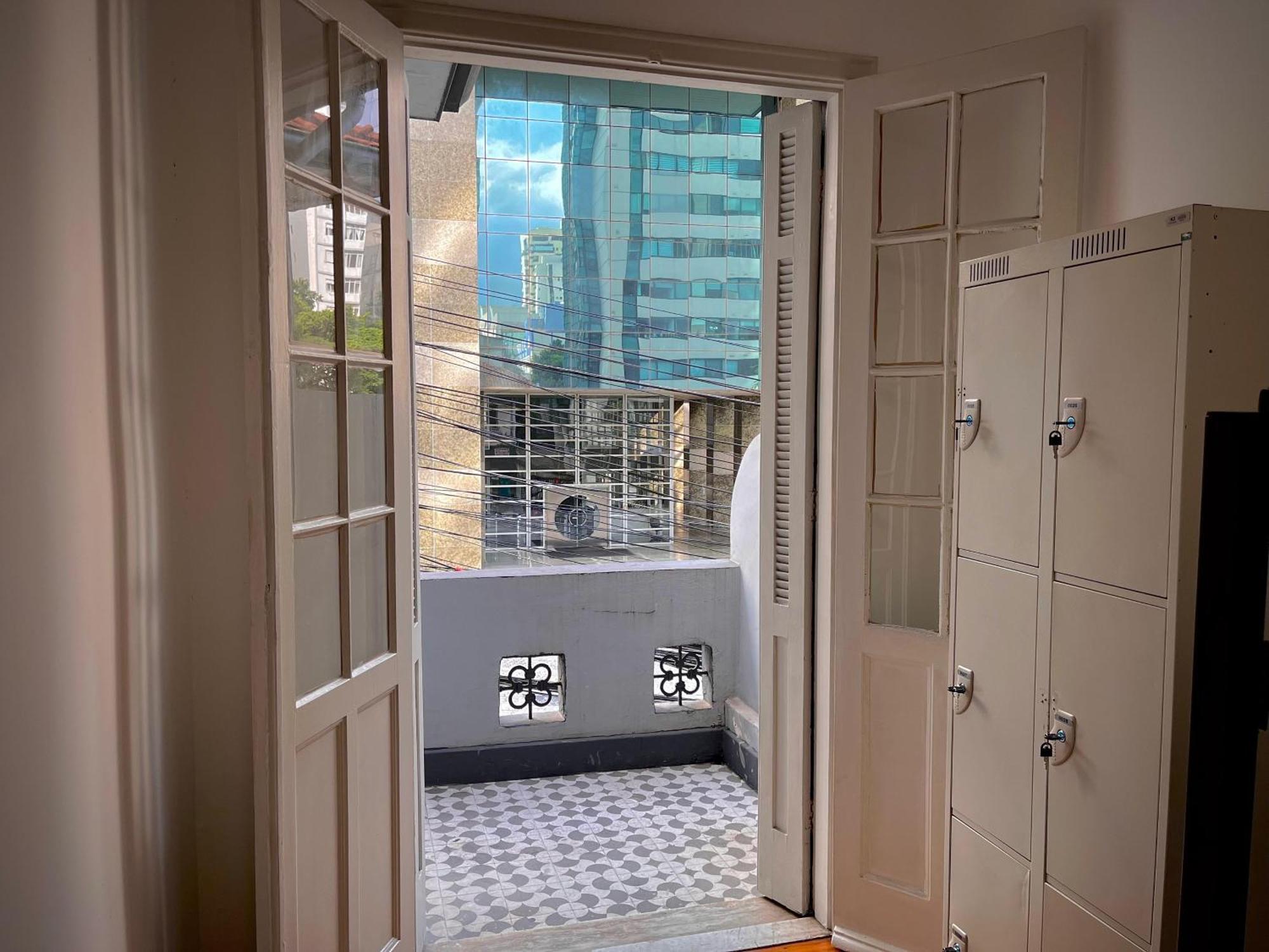 Urban Nomad Hostel And Food Av Paulista เซาเปาโล ภายนอก รูปภาพ